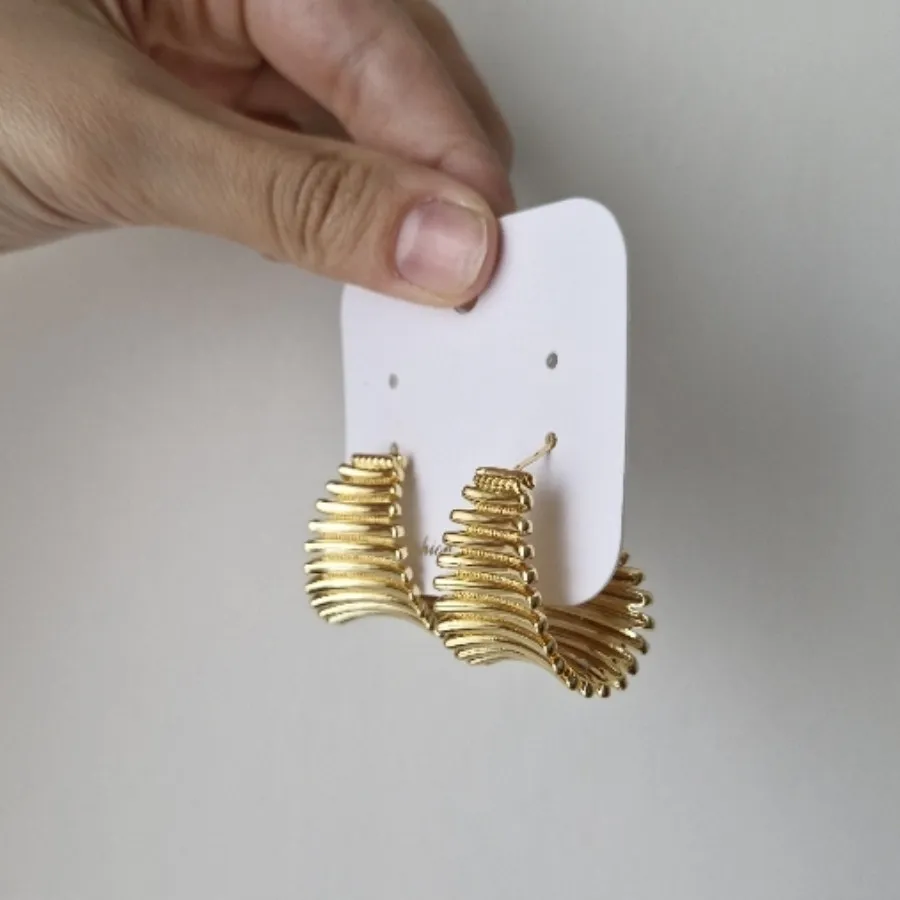 گوشواره مجلسی طلایی