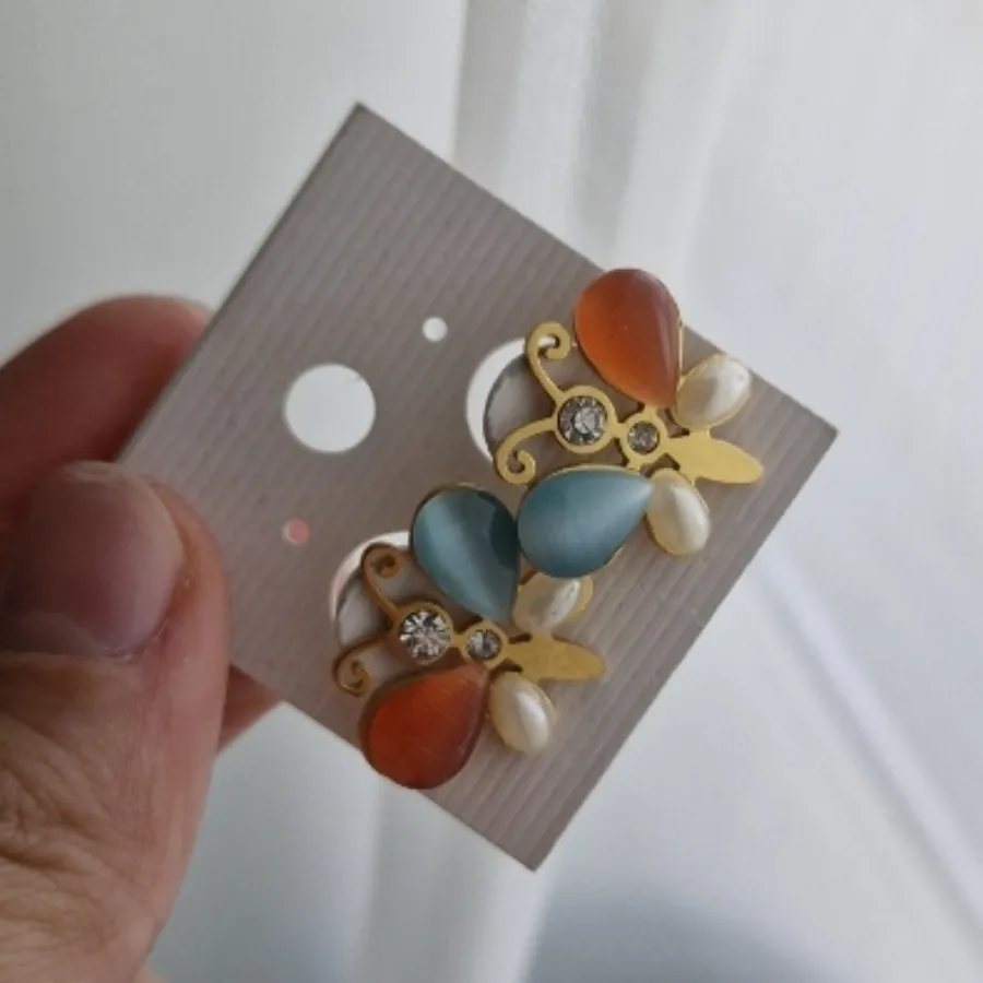 گوشواره پروانه نگیندار