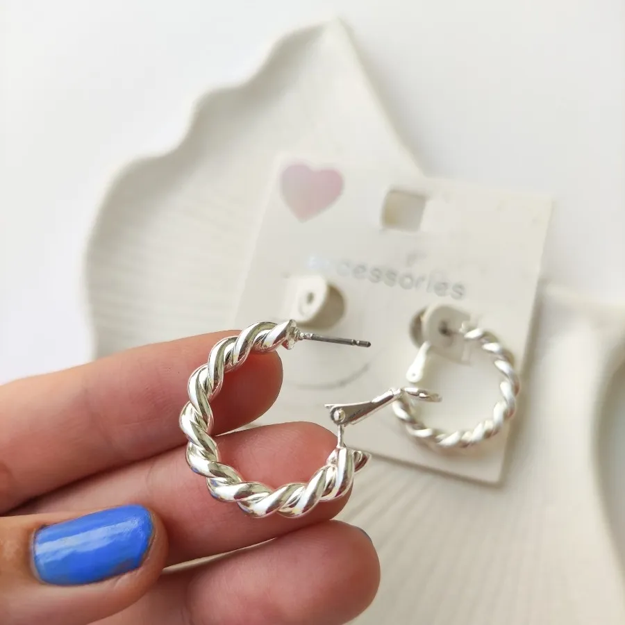 گوشواره لوپ مارپیچی