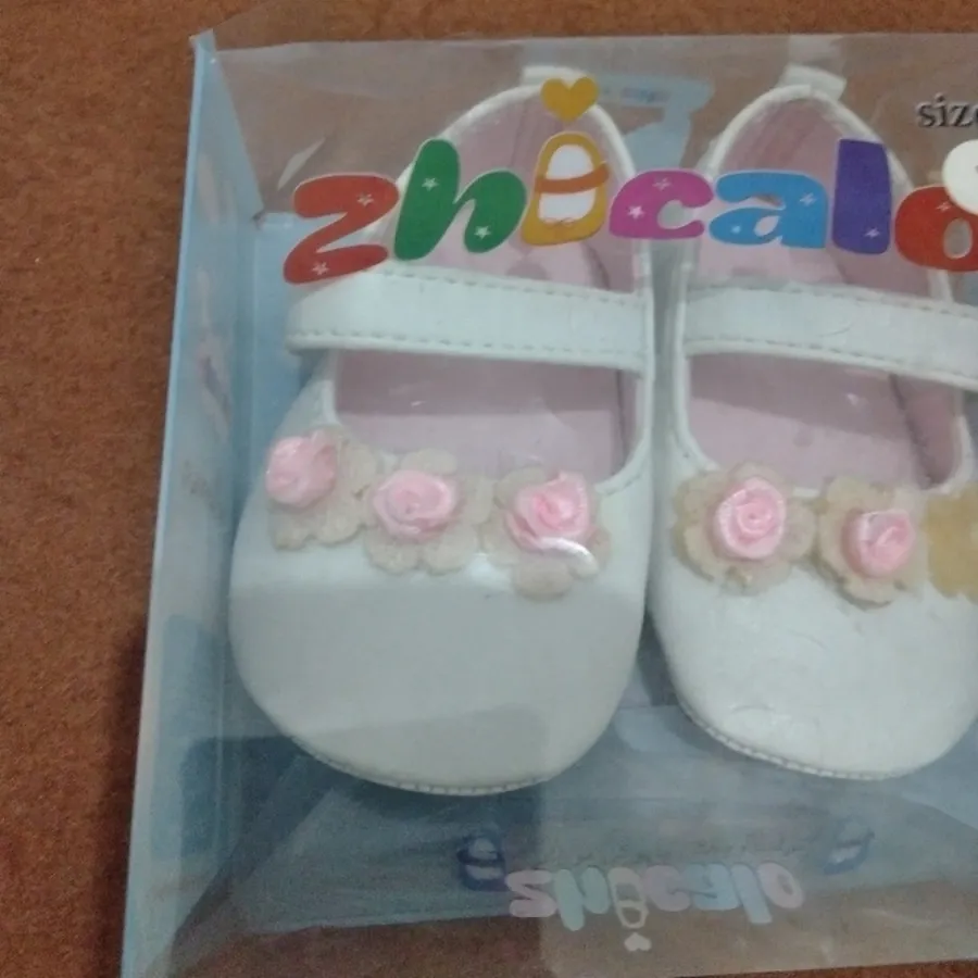 پاپوش نوزادی