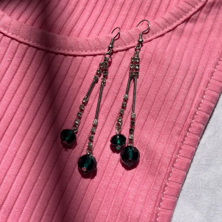 گوشواره سبز آویز