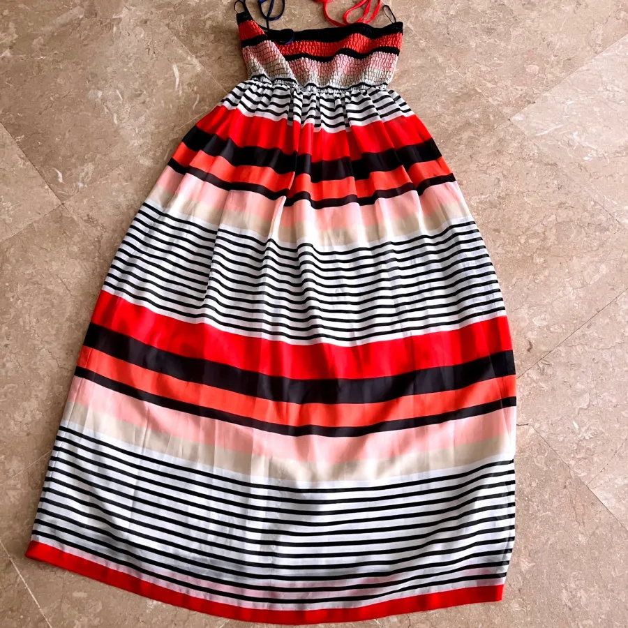 پیراهن ساحلی