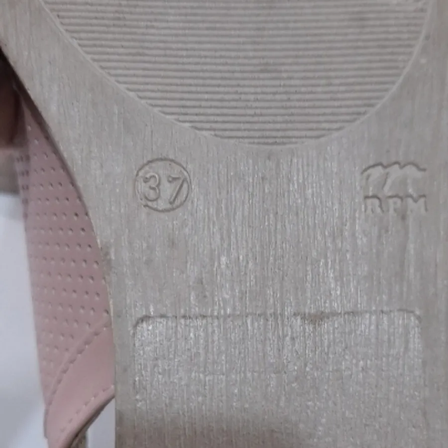 صندل صورتی چرم