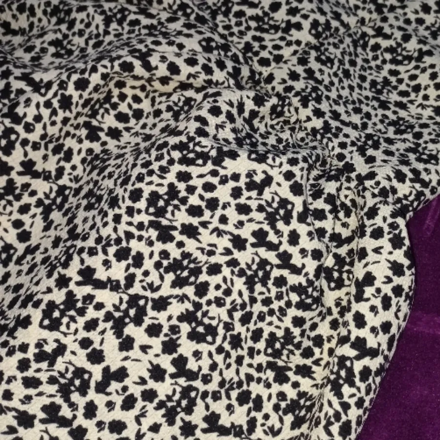 دامن پایین چین دار