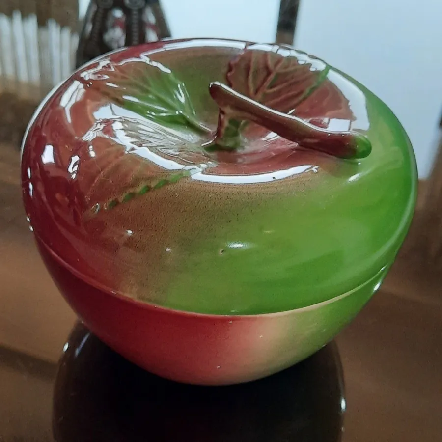 قندان قدیمی سیب