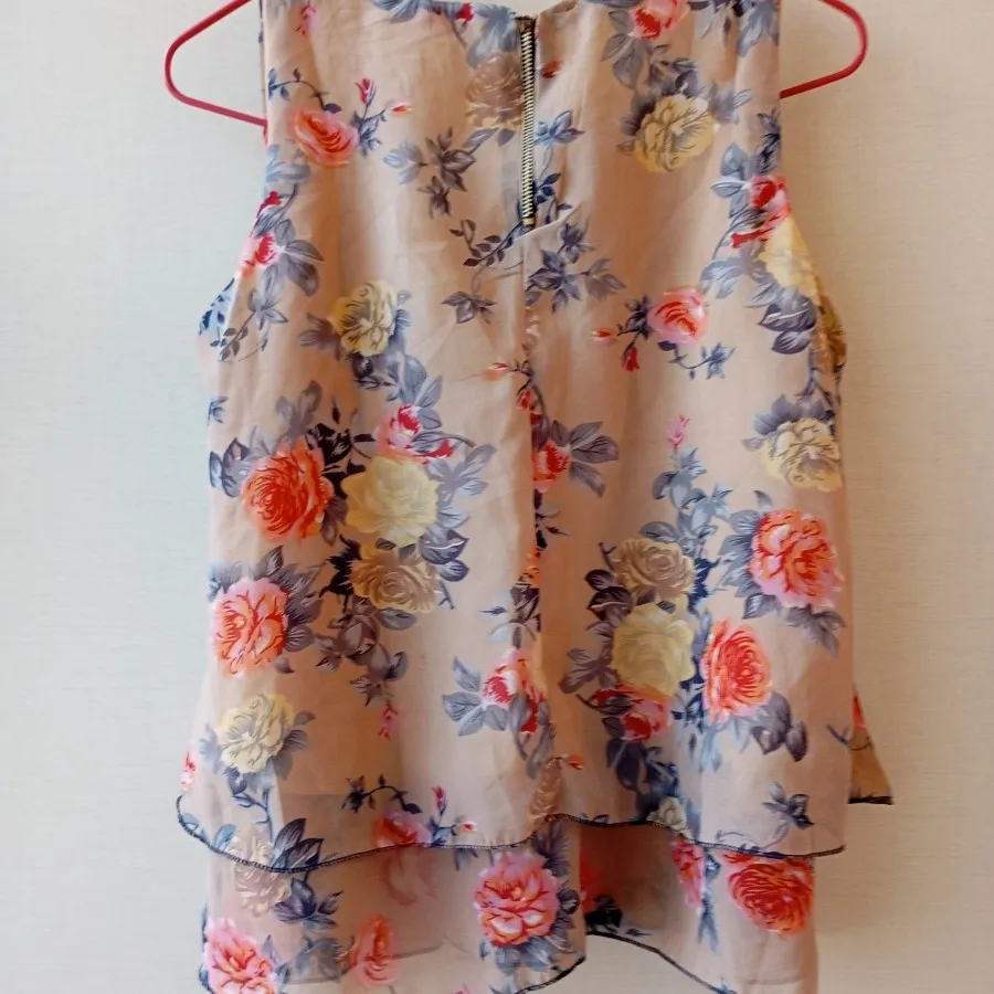 تاپ خاکی گلدار36,38