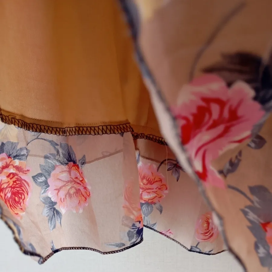 تاپ خاکی گلدار36,38