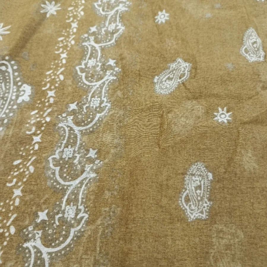 شال نخی اتکیت دار مارک HM