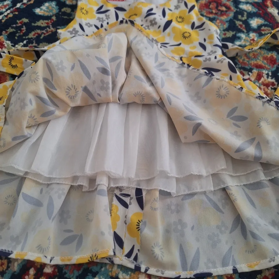 پیراهن دخترانه