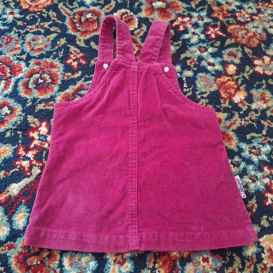 سارافون یا دامن پیشبندی