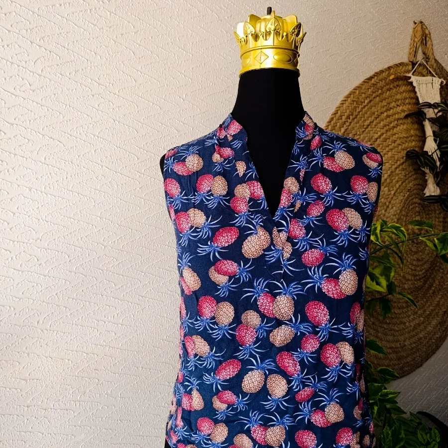 تاپ زیبا آناناسی