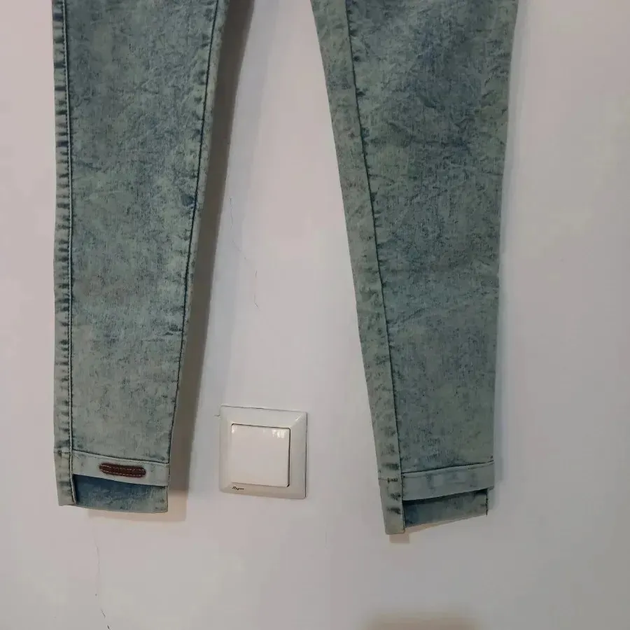 شلوار جین کشی