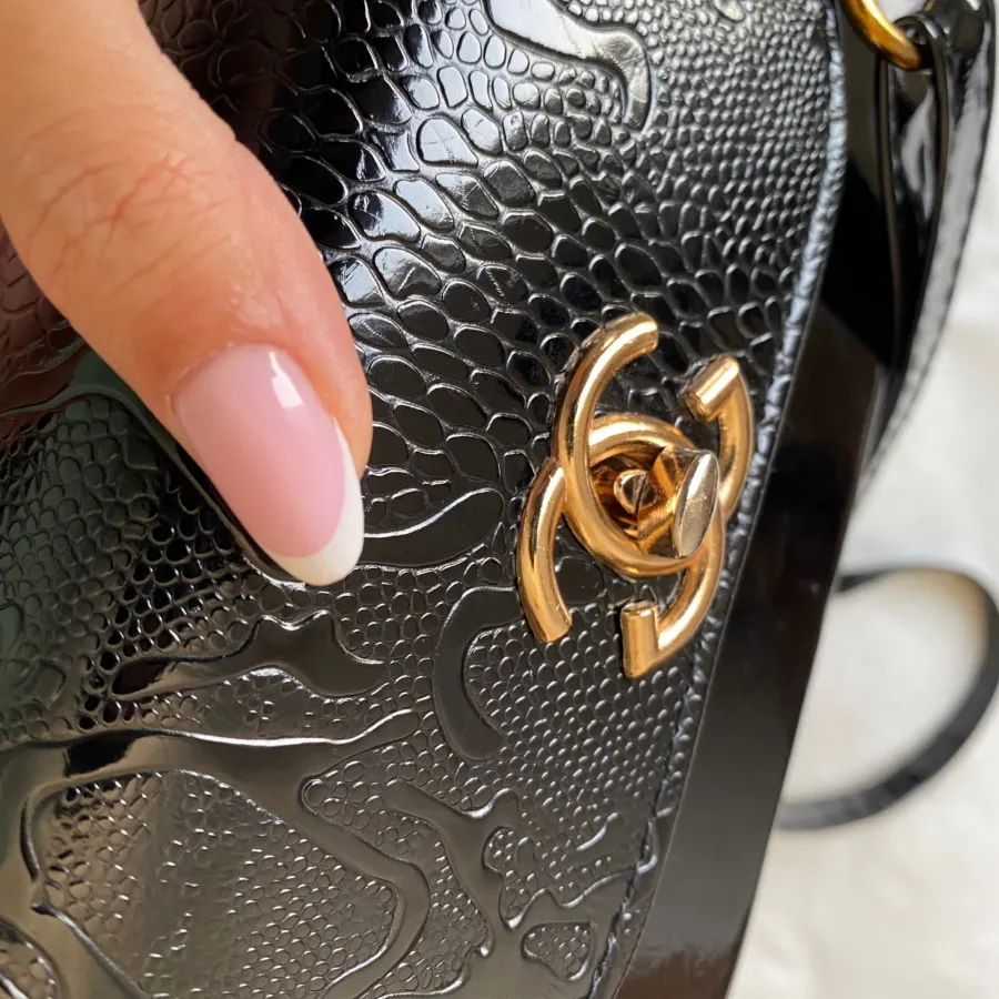 کیف دوشی طرح گوچی