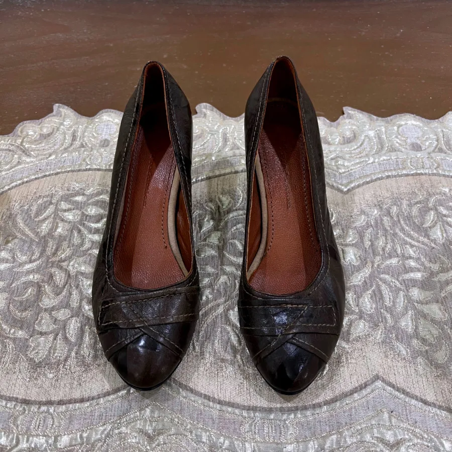 کفش چرم قهوه ای