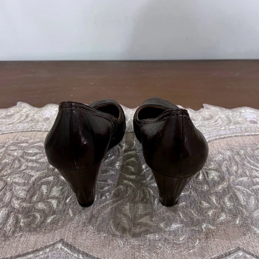 کفش چرم قهوه ای