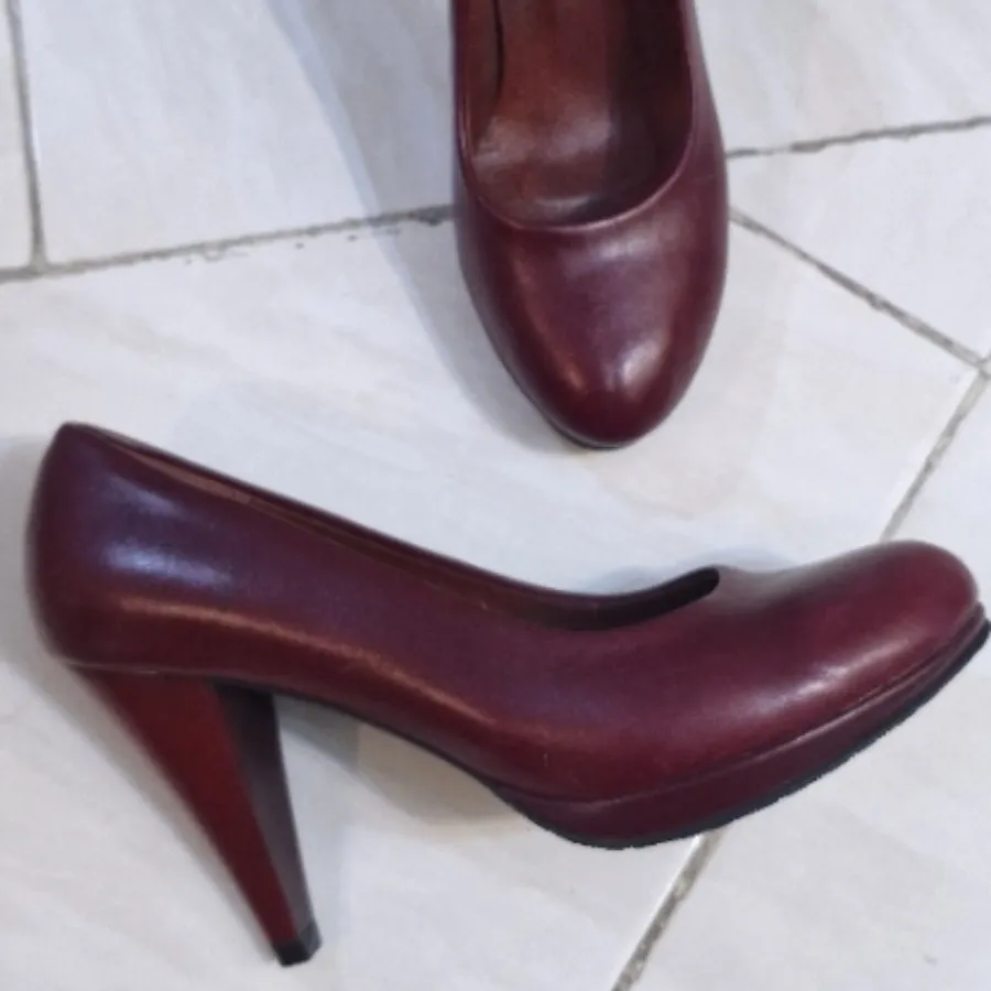 کفش چرم زرشکی سایز 37