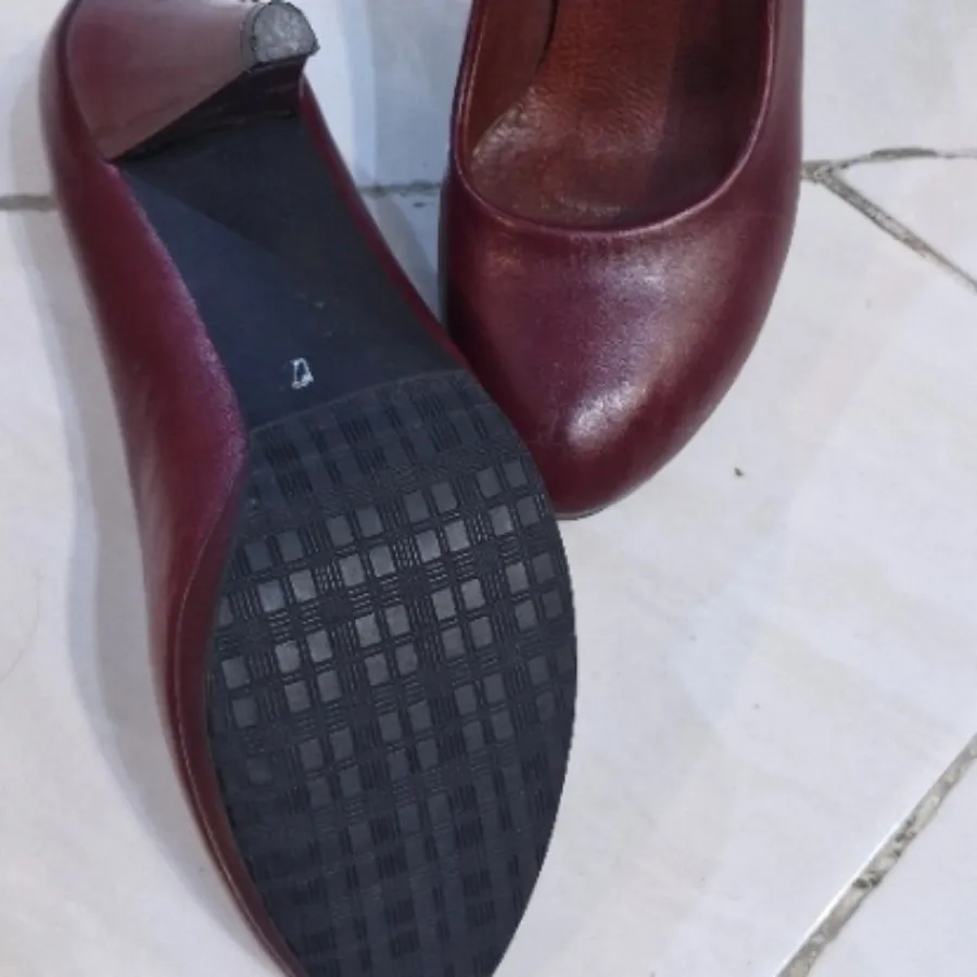 کفش چرم زرشکی سایز 37