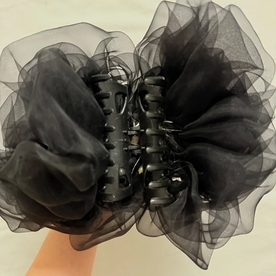 کلیپس رز سیاه