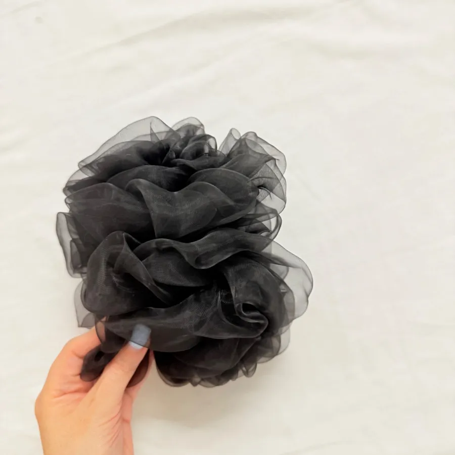 کلیپس رز سیاه