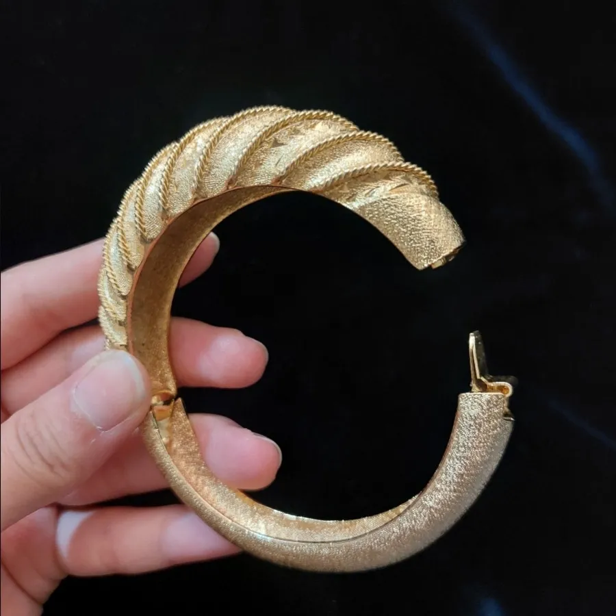 دستبند/ النگو/ بنگل