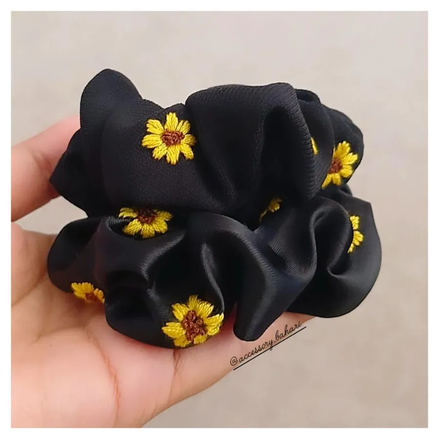 اسکرانچی گلدوزی