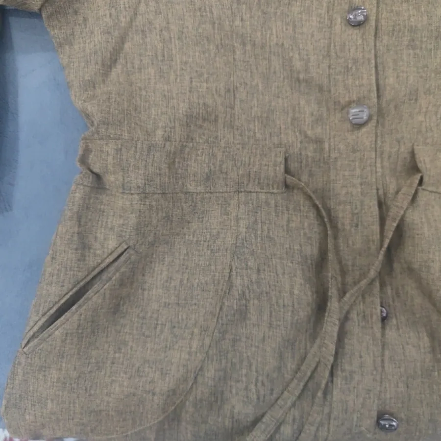 مانتو دکمهدار