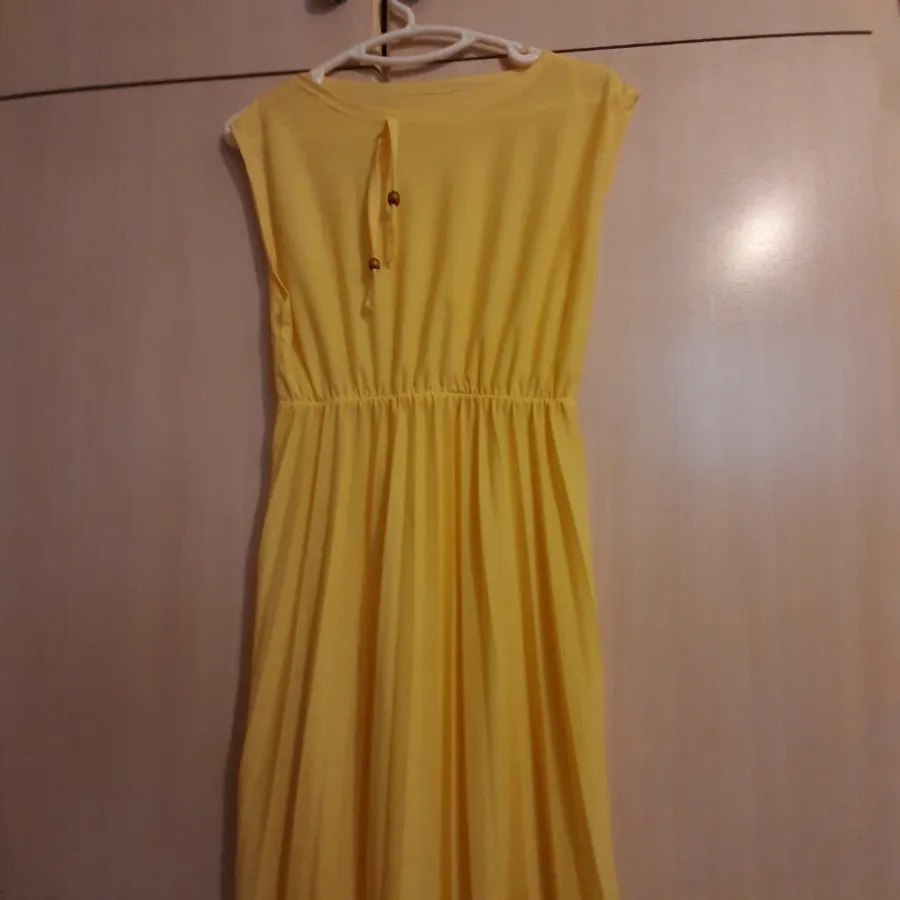 پیراهن پایین پلیسه