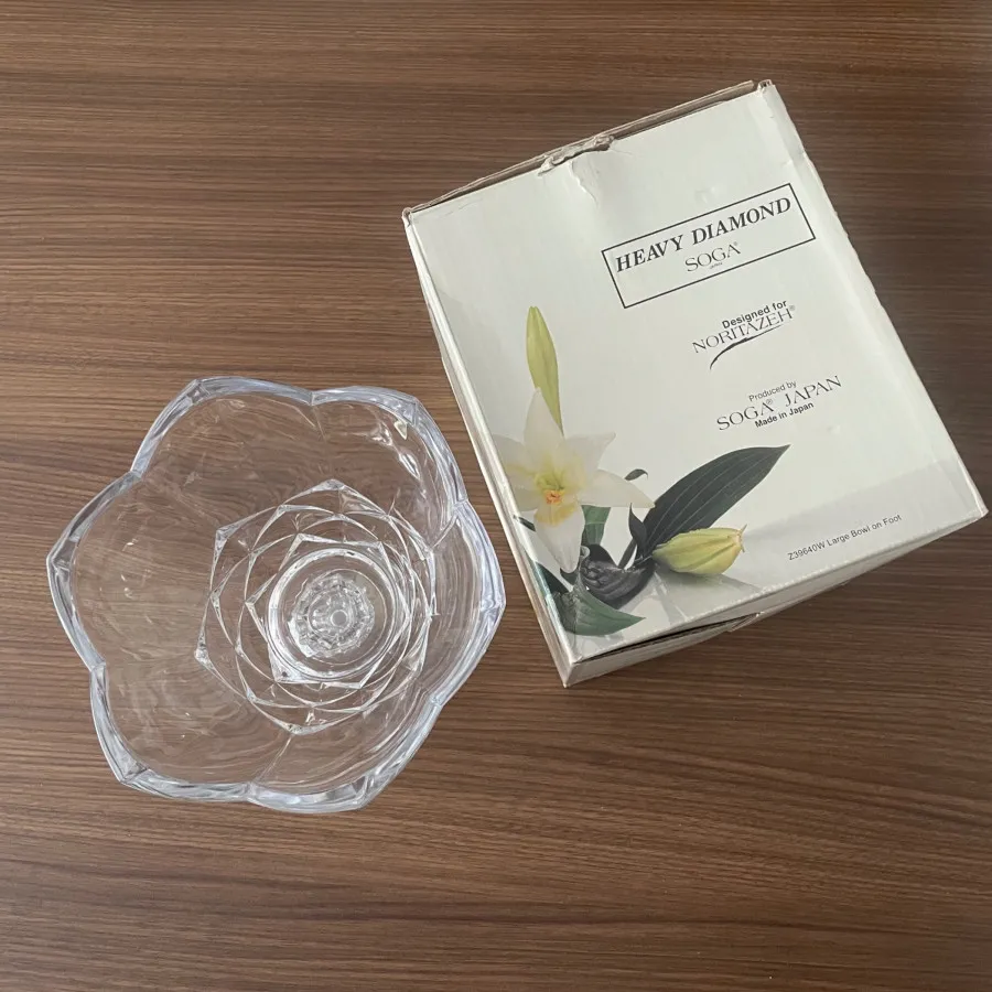 کاسه لاله پایه دار بلور