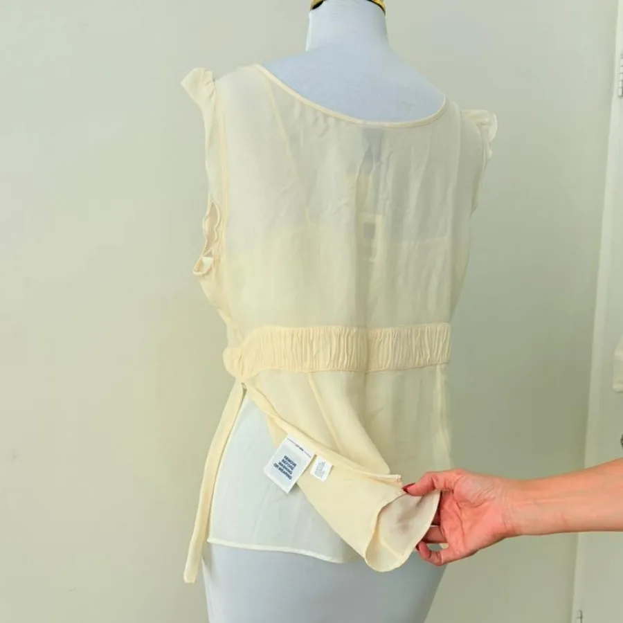 تاپ حریر کرم نخودی