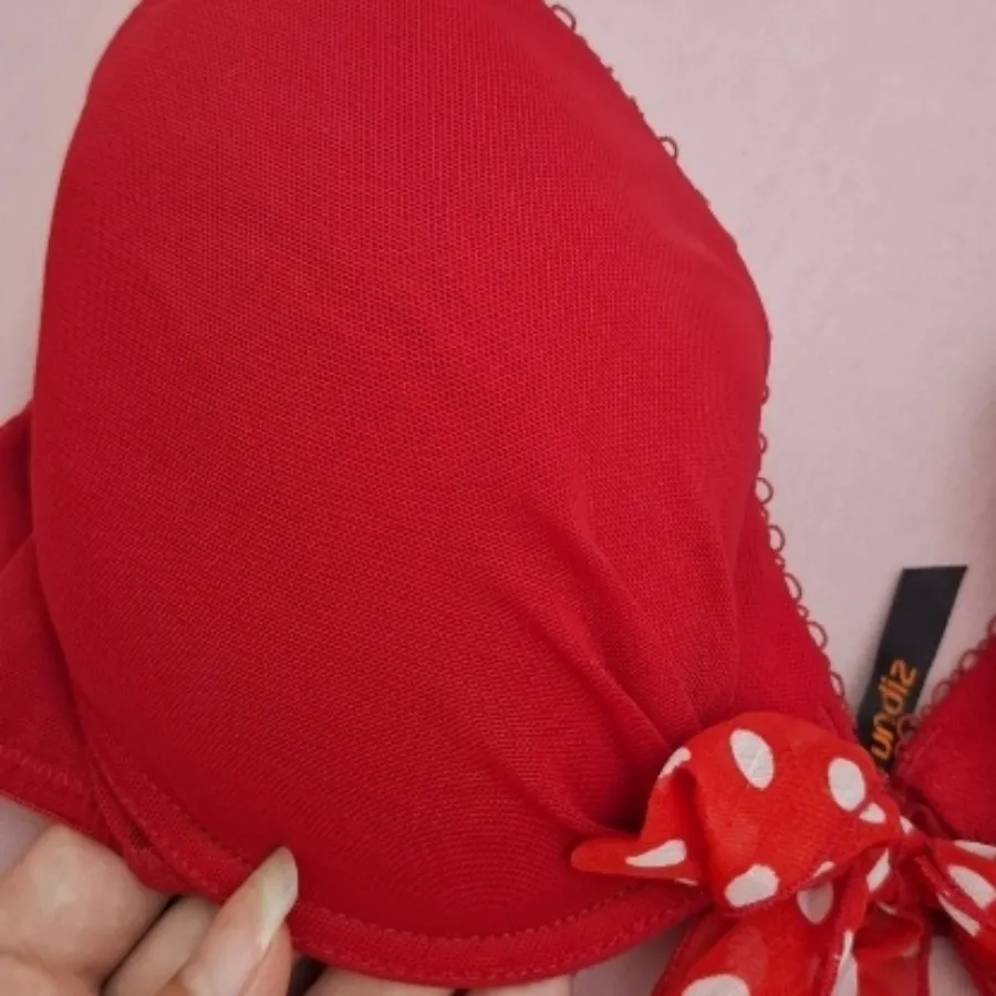 سوتین زنانه