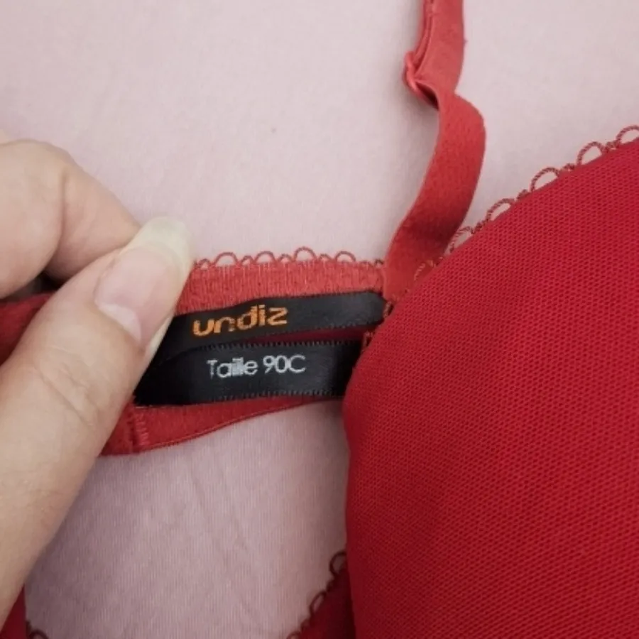 سوتین زنانه