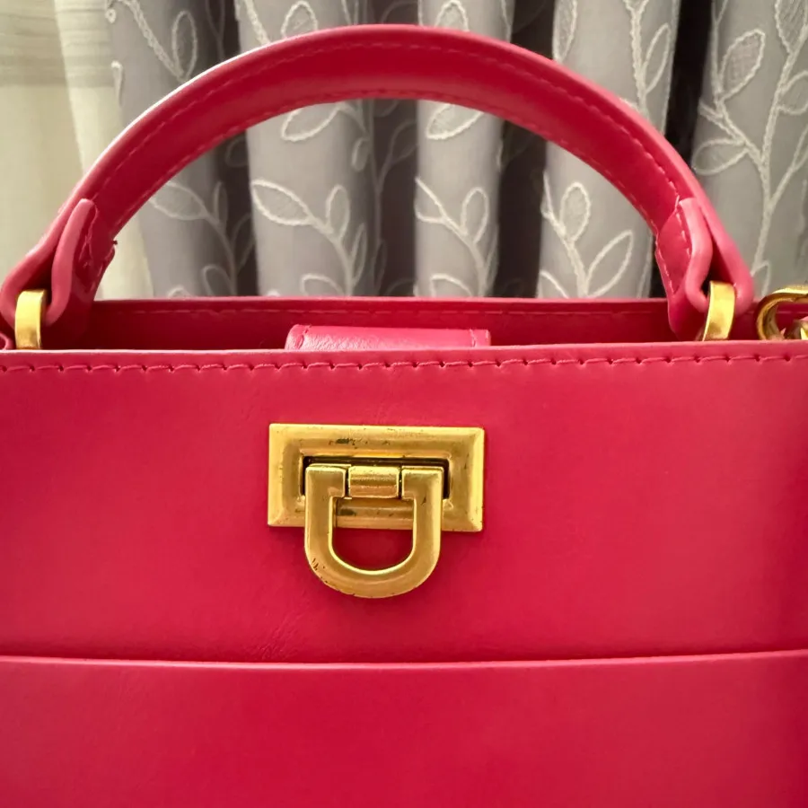 کیف سرخابی منگو