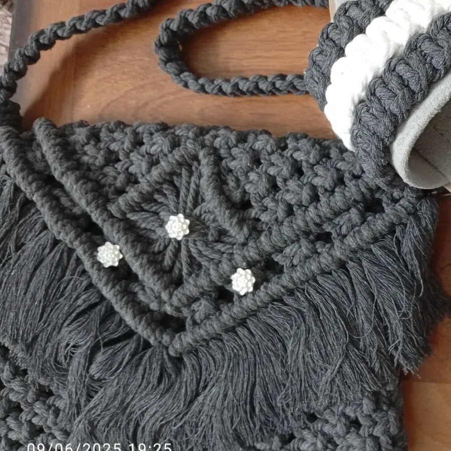 کیف و صندل مکرومه