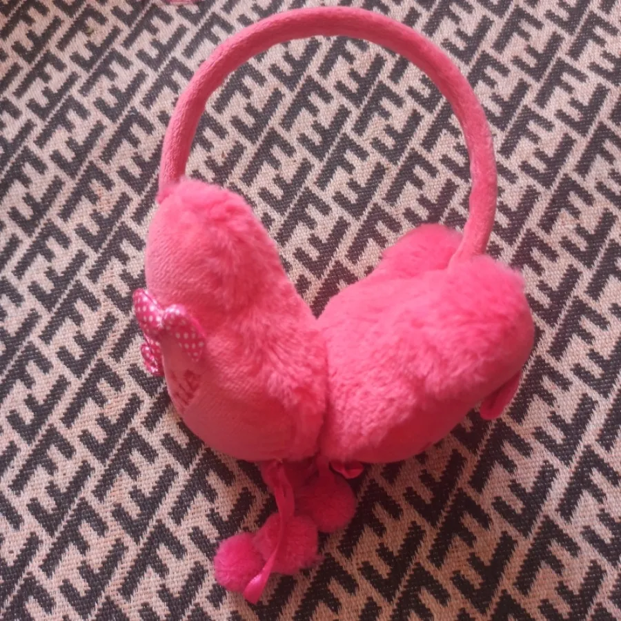 گوش گیر عروسکی