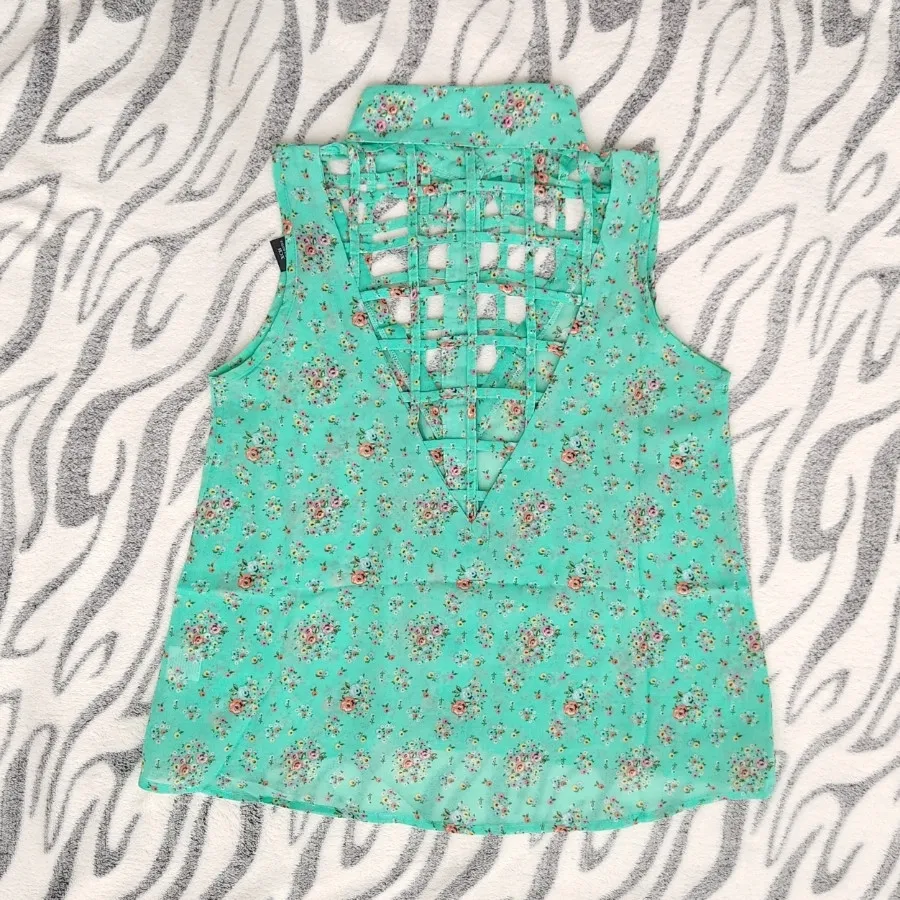 کراپ تاپ derek heart