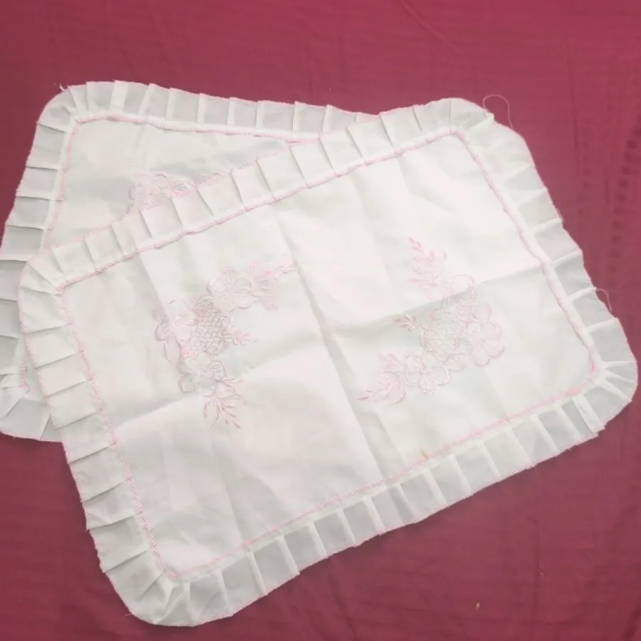 رو بالشتی گلدوزی سفید