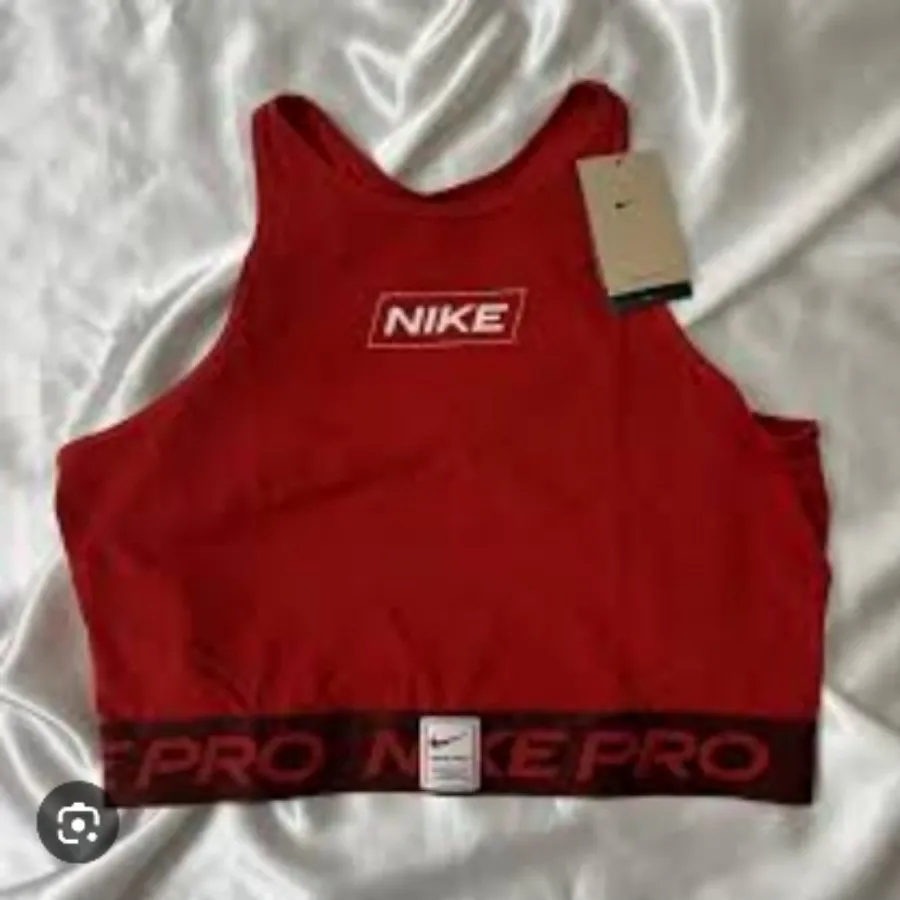 کراپ نیم تنه نایکی