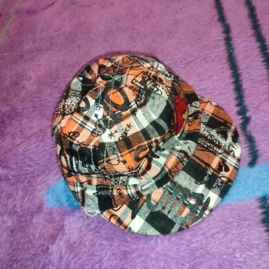 کلاه آفتاب گیر