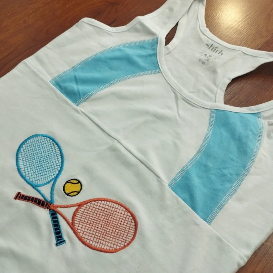 ست تاپ و شلوارک ورزشی