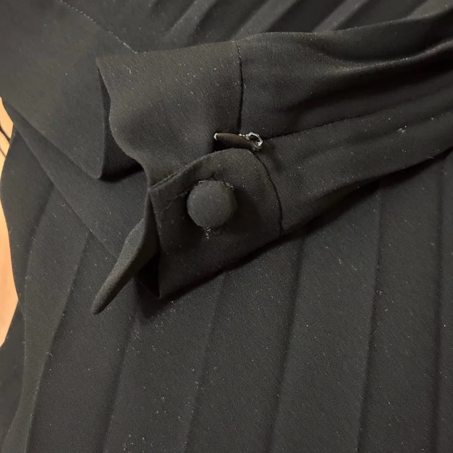 دامن مشکی پلیسه