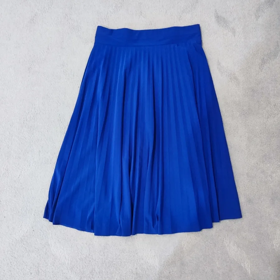 دامن پلیسه ای