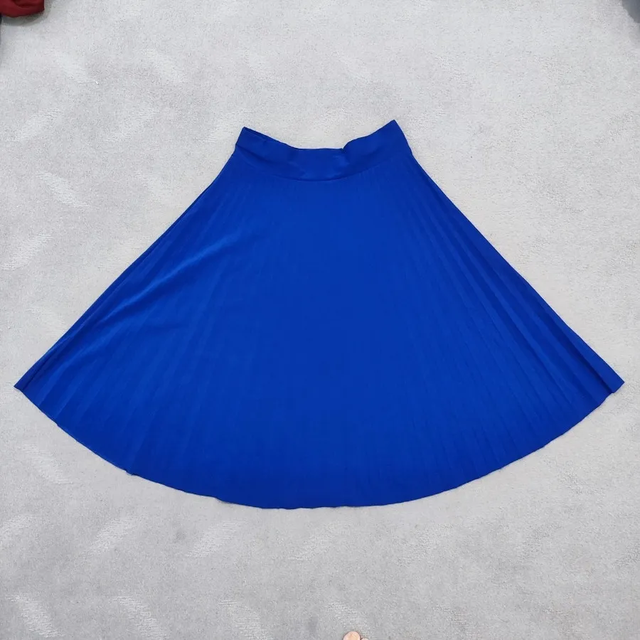 دامن پلیسه ای