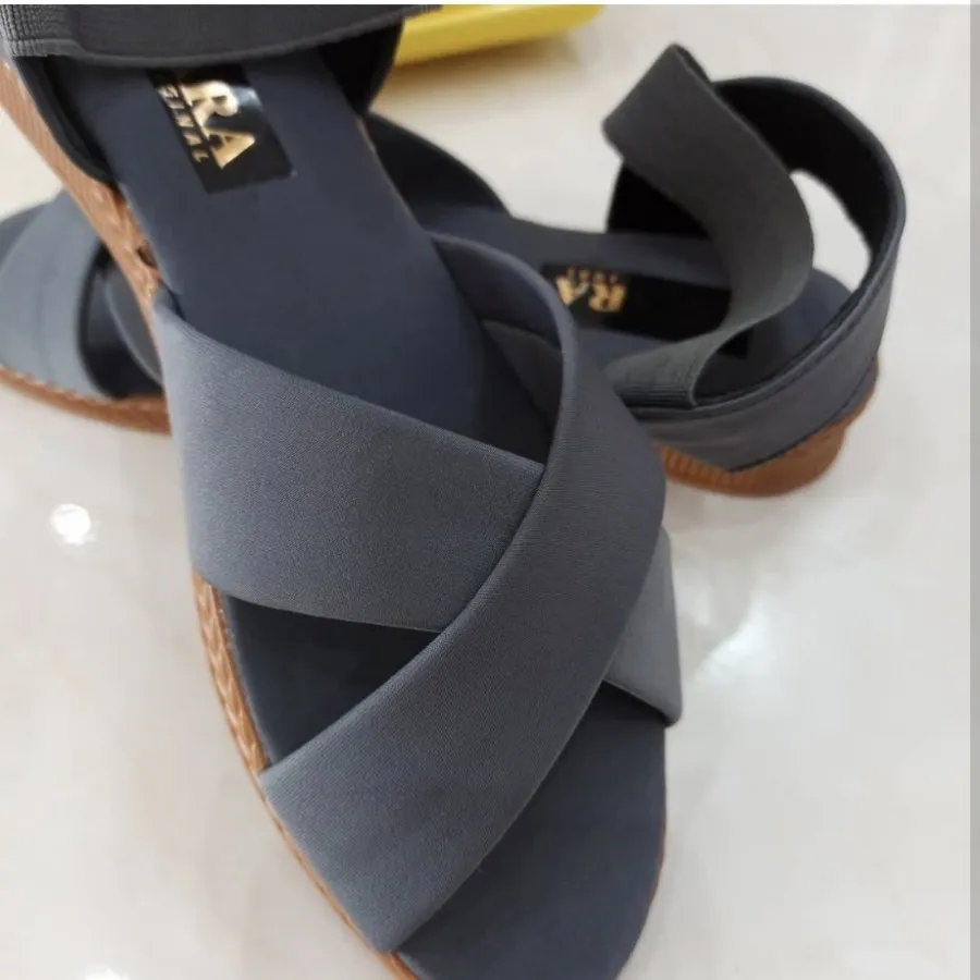 صندل و کفش راحتی