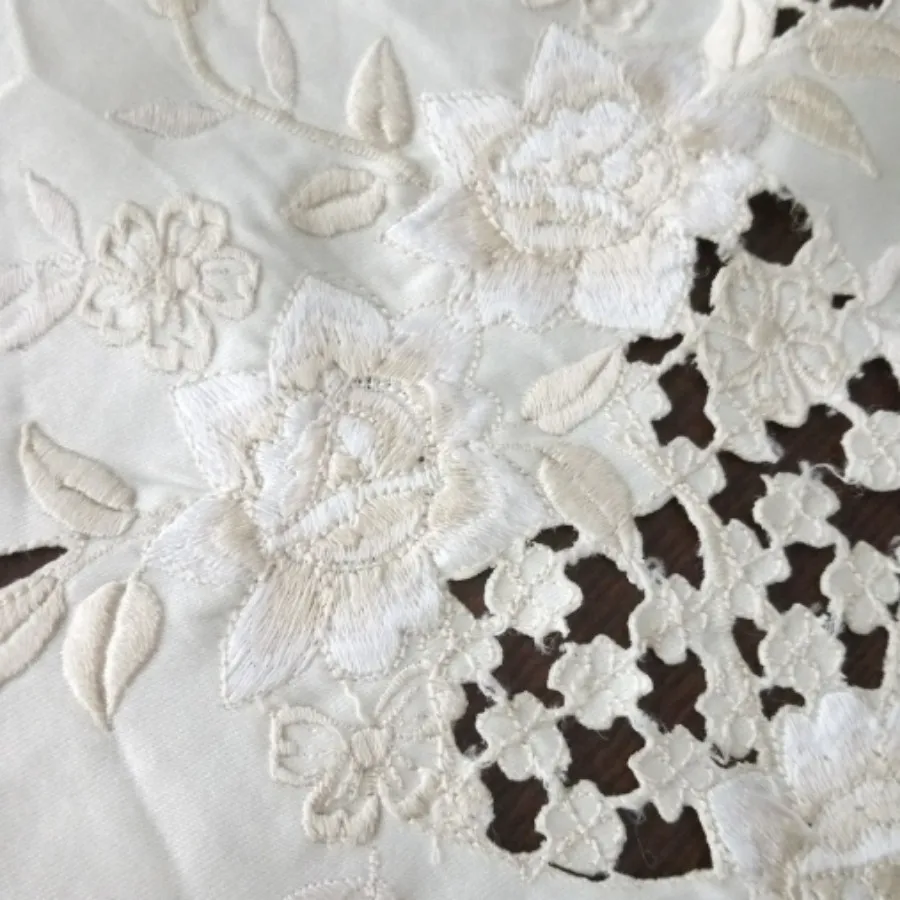 رومیزی ساتن خامه دوزی