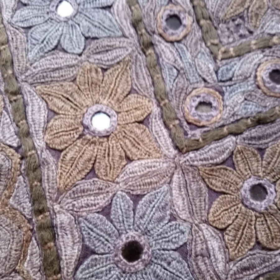 رومیزی اینه کاری