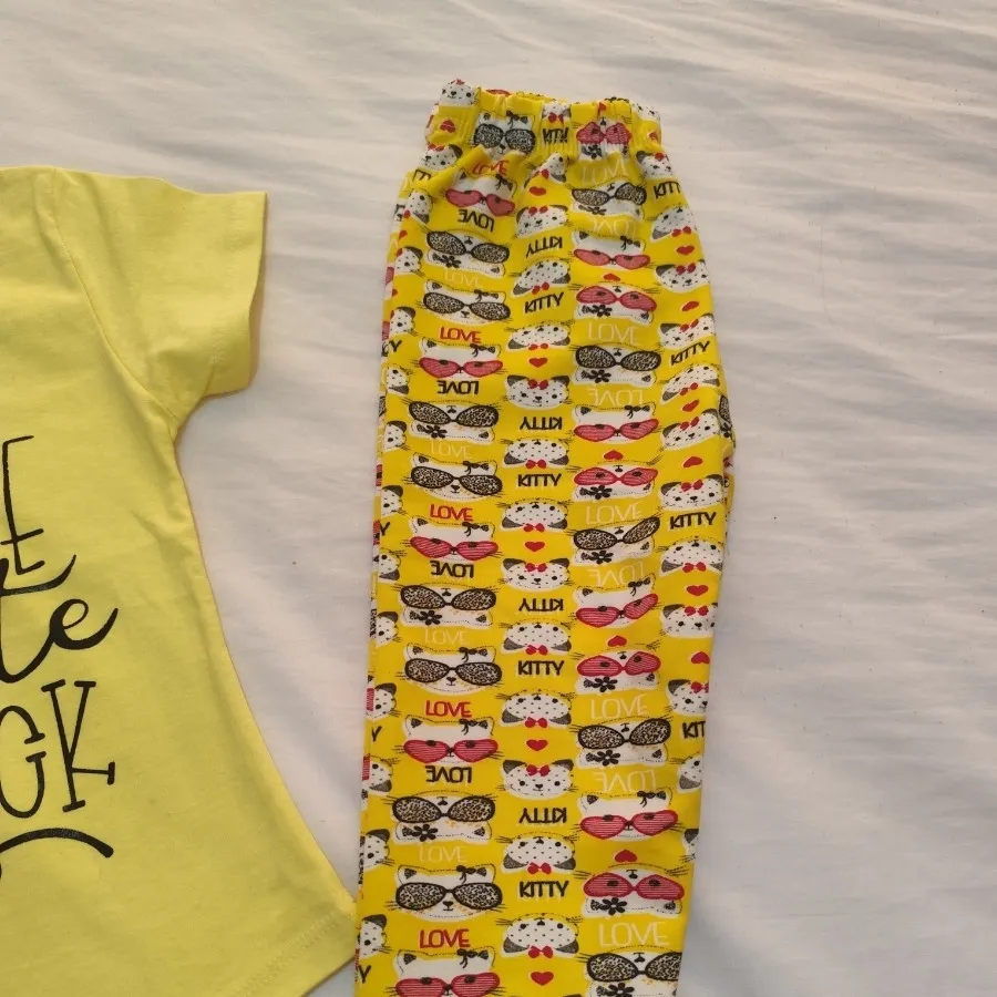 تی شرت و شلوار