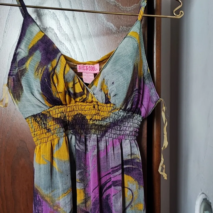 پیراهن زنانه