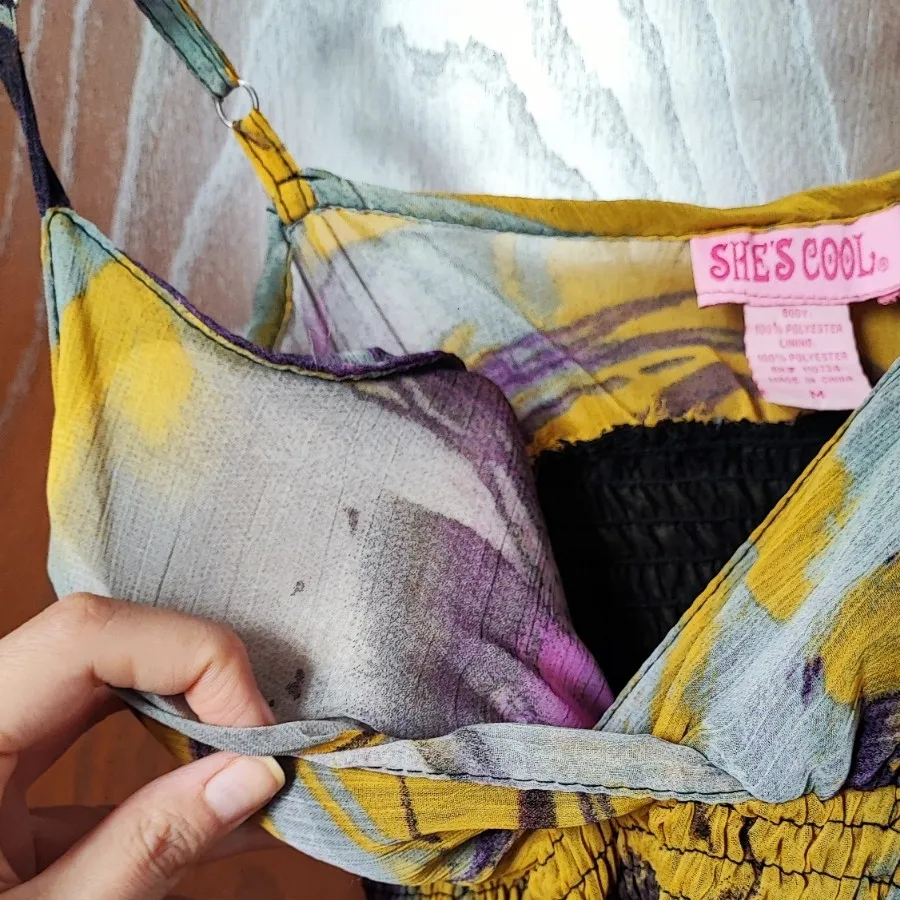 پیراهن زنانه