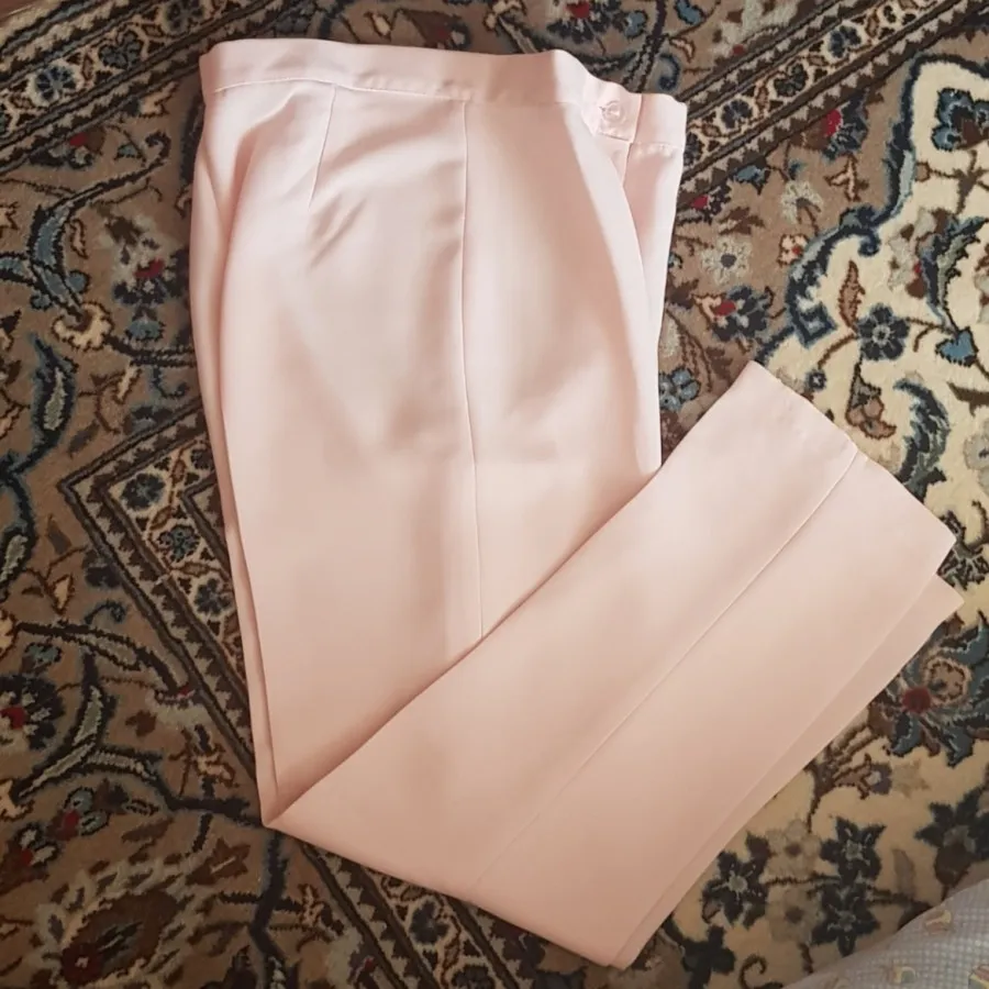 کت و شلوار و تاپ