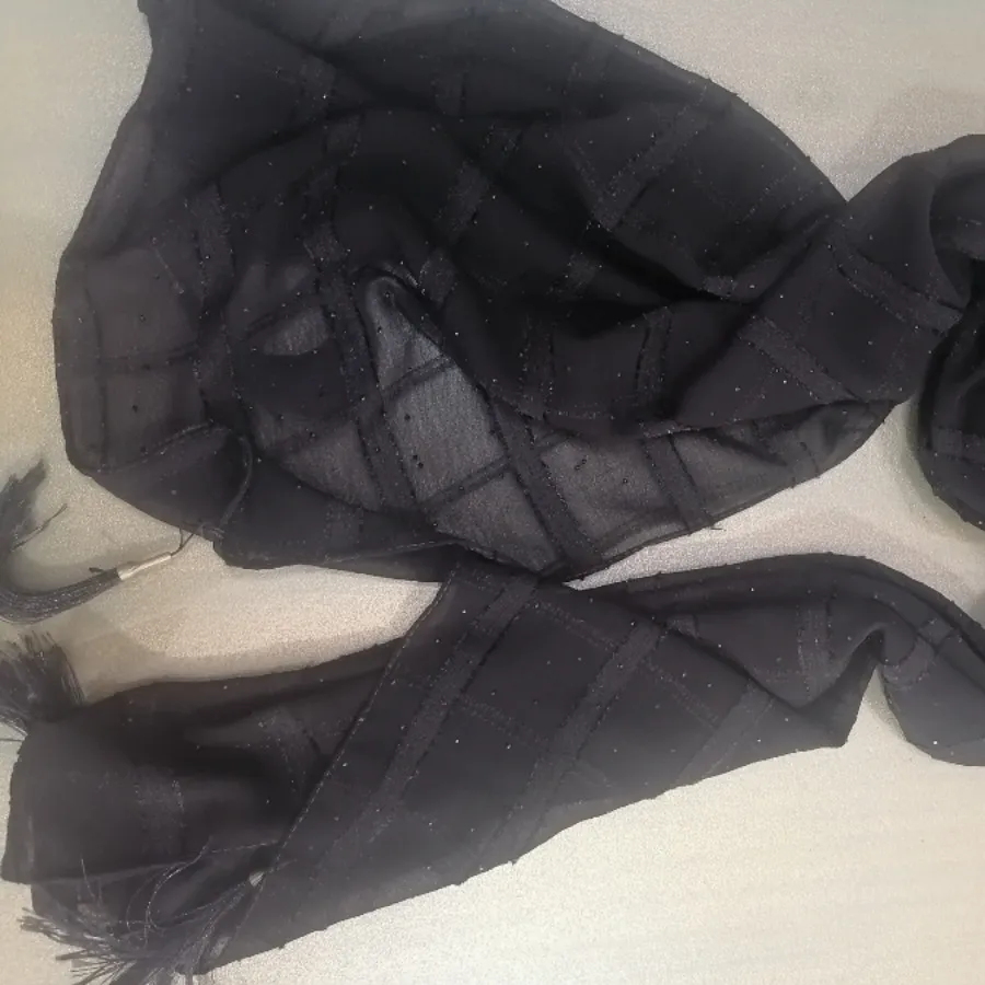 شال حریر مشکی